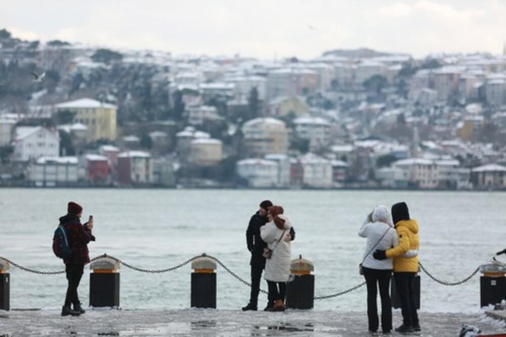 NOVI USLOVI U GRČKOJ! Ovo su nova pravila za ulazak u zemlju