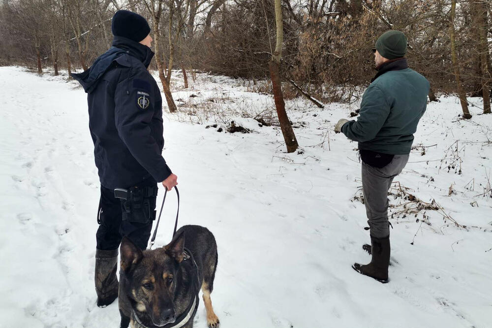 MLADIĆ IZ ŽITORAĐA KOJI JE PRONAĐEN, NESTAO PONOVO: Pobegao kroz prozor kuće sa drugog sprata!