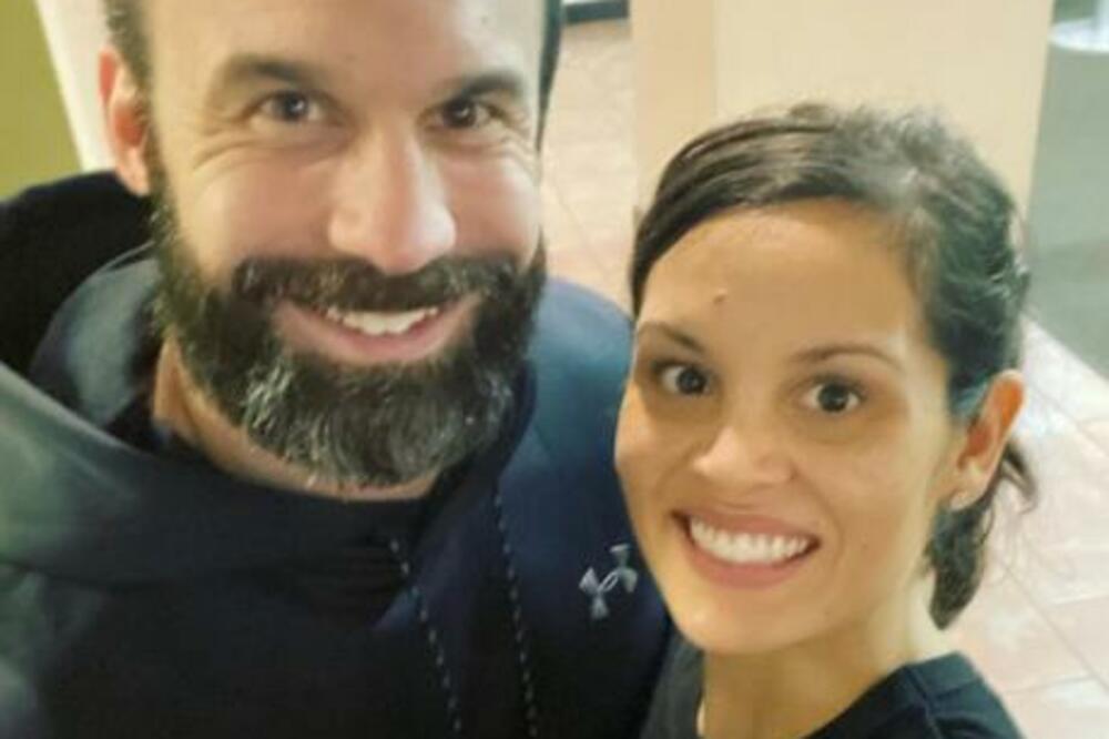 STRAVIČNE VESTI, UBIJEN MUŽ MISICE: Horor gledalo njihovo DVOGODIŠNJE DETE, upravo je JAVLJENO (FOTO)