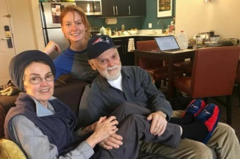 RODITELJI SU JOJ PRONAĐENI MRTVI, A JAVNOST NJU KRIVI ZA SVE: Oglasila se glumica nakon NEZAPAMĆENE TRAGEDIJE