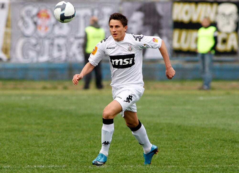 Ljubomir Fejsa, FK Partizan, Sport
