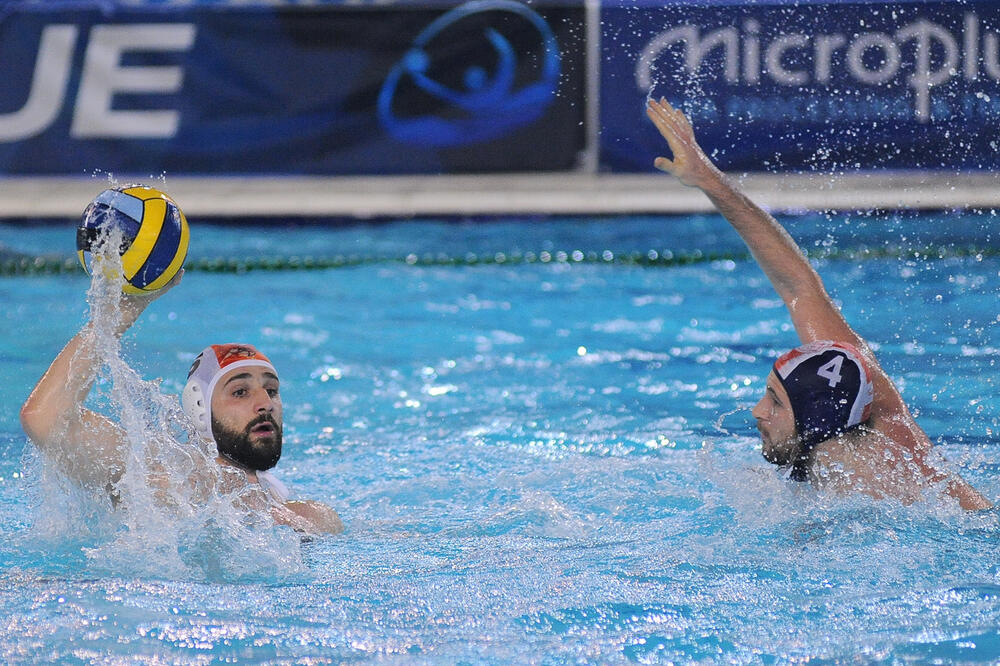 VELIKO IZNENAĐENJE U KRAGUJEVCU: Radnički savladao jednog od glavnih kandidata za osvajanje Lige šampiona (FOTO)