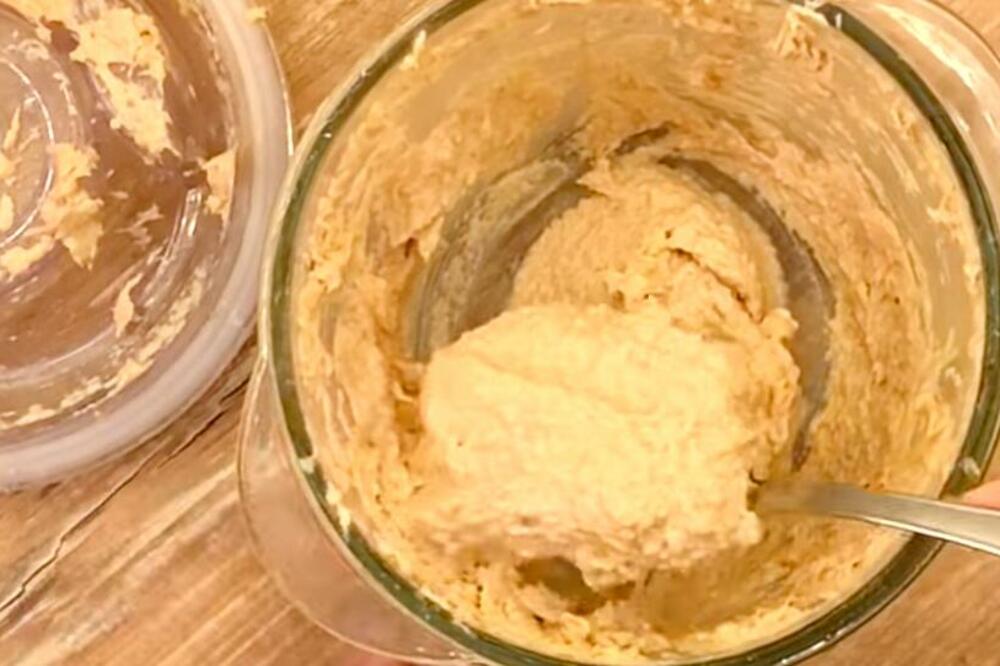 NAJZDRAVIJI NAMAZ OD SKUŠE ZA DORUČAK: Toliko je UKUSAN, da ga jedu i oni koji ne vole RIBU! (RECEPT)