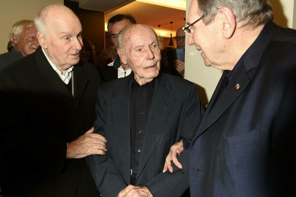 UMRO JE VELIKI ČOVEK: Izgubljen je JOŠ JEDAN ŽIVOT