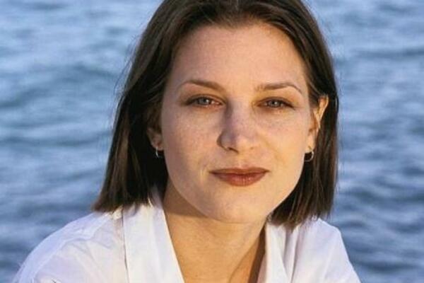 ŠTA SE SA OVOM ŽENOM DOGODILO? Nestala je pre 13 godina NIKO je nije VIDEO niti ČUO,pojavila se i IZAZVALA NEVERICU