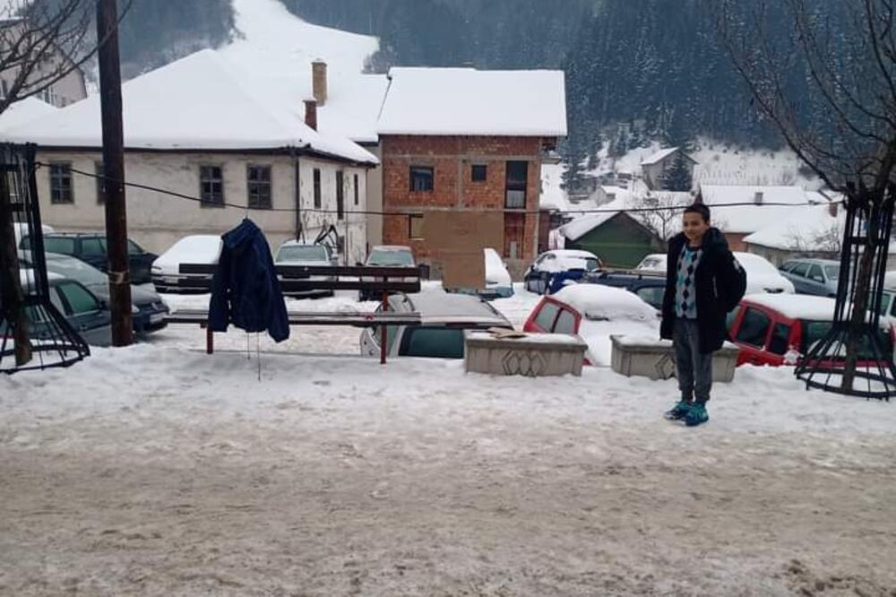 BRAVO MILANE, DIVI TI SE CELA SRBIJA: Učinio je DIVAN GEST, a na tabli napisao PLEMENITE REČI! (FOTO)