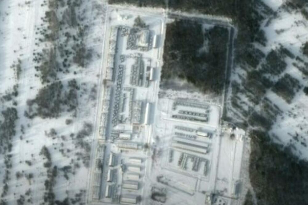 RUSKA VOJSKA SVE BLIŽE UKRAJINI? Isplivali novi SATELITSKI SNIMCI, evo šta pokazuju (FOTO/VIDEO)