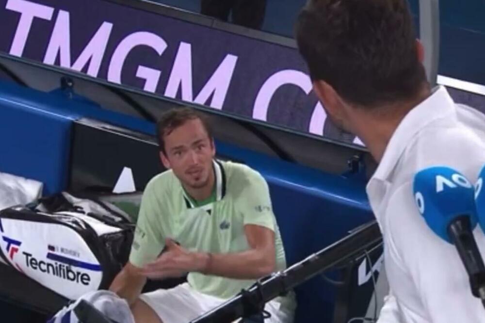 RUS POLUDEO TOKOM POLUFINALA: Medvedev koristio psovke prilikom obraćanja sudiji (VIDEO)