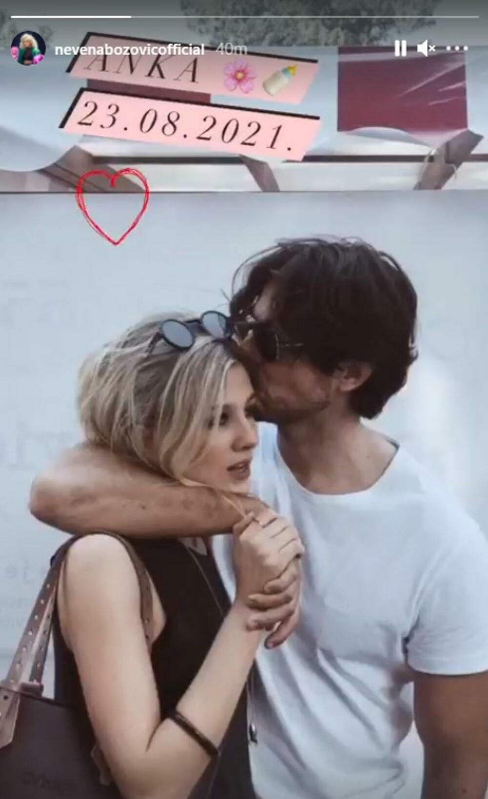 Nevena Božović, Pevačica, Šoutajm