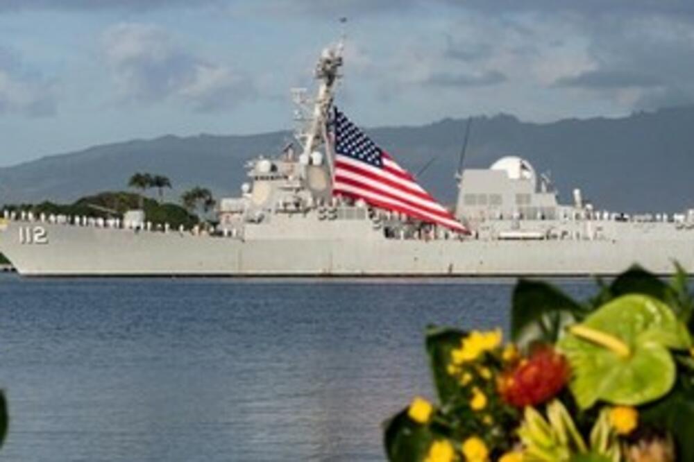 POSADA NAPUSTILA AMERIČKI NOSAČ AVIONA: 200 mornara se iskrcalo nakon TALASA SAMOUBISTVA!