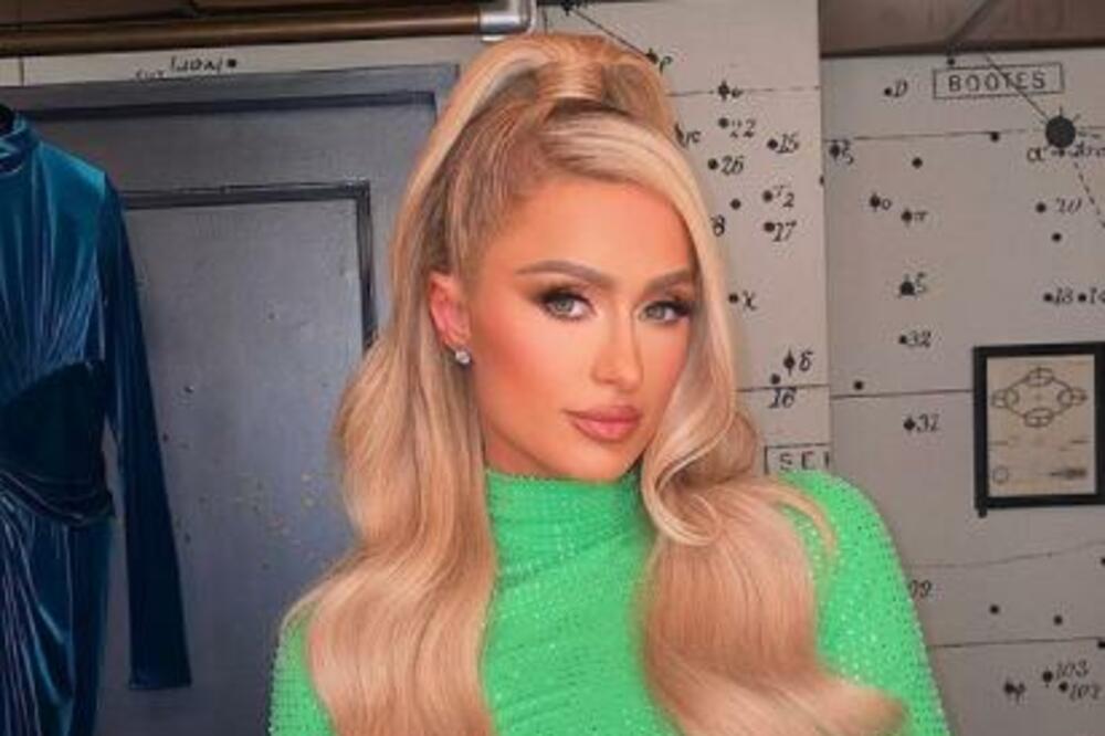 ŠTA SE DEŠAVA?! BOGATA NASLEDNICA GLAVNA TEMA ZBOG CIPELA: Da li je moguće da je OVO OBULA?! (VIDEO)