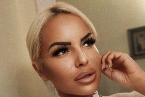 KO JE OTAC DETETA? Oglasila se Džidža nakon vesti da je U DRUGOM STANJU! Ovo je bila njena reakcija