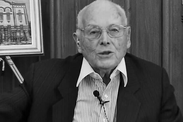 UMRO SVETOZAR LIVADA!