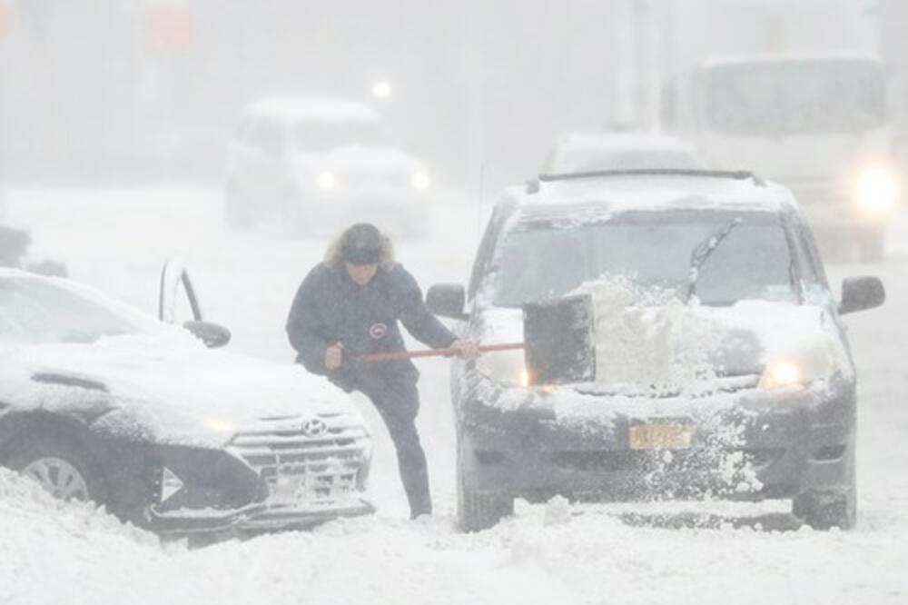 Samo što nije zavejao! Ovaj deo Srbije očekuje sneg do 15 cm, a od vikenda i olujni udari vetra