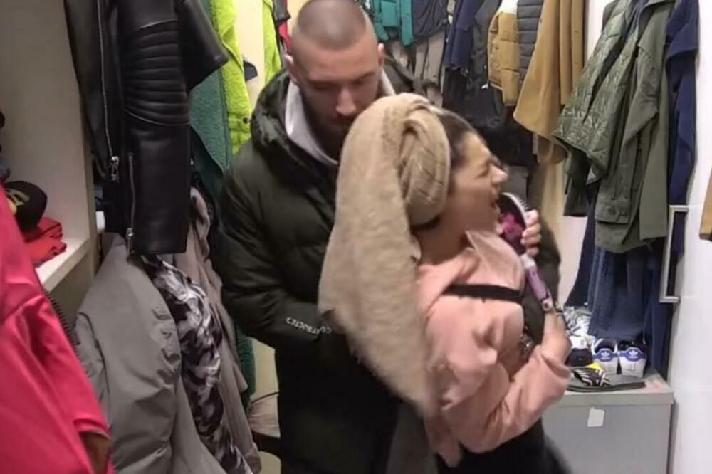 NASILNIK! Mensur ponovo fizički nasrnuo na maloletnu Milicu: UHVATIO JE ZA VILICU, a onda... (VIDEO)