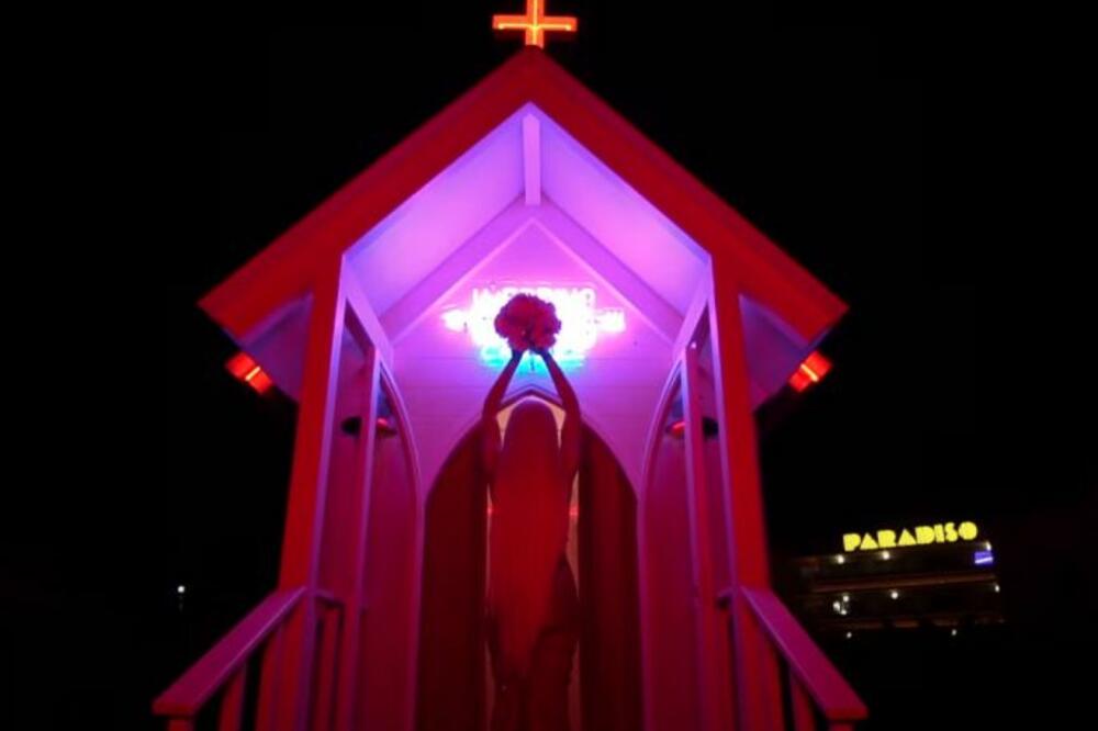 NATAŠA BEKVALAC PO ČETVRTI PUT BACILA BIDERMAJER: Isplivale sve njene MRAČNE TAJNE!