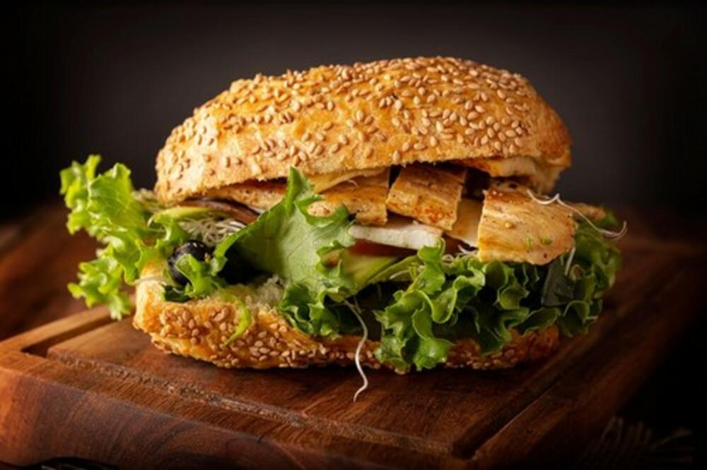 IDEALNO BRZINSKO JELO ZA DORUČAK: Bosforski sendvič sa RIBOM će vas ostaviti BEZ TEKSTA! (RECEPT)