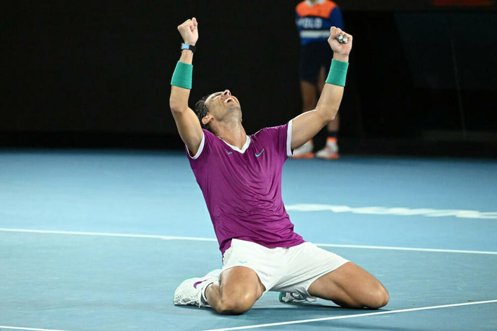 NADAL ISPISAO ISTORIJU TENISA: Španac se titulom u Australiji odvojio od Đokovića i Federera!