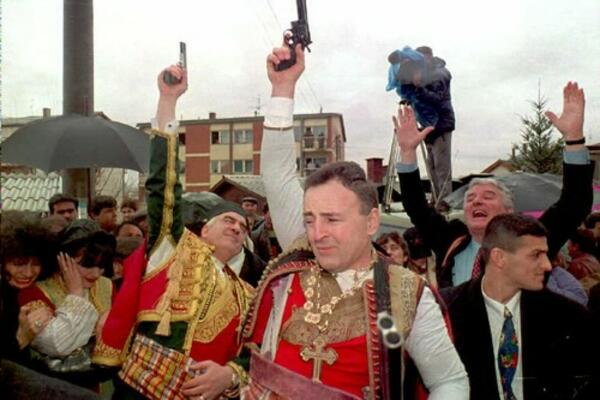 NIKO NIJE ZNAO DA SE OVO DESILO NA VENČANJU ARKANA I CECE: Morali su da ODU, a gostima su SAOPŠTENE OVE REČI!