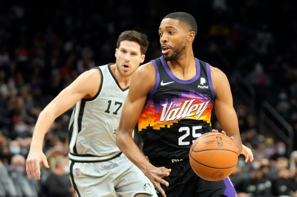 Mikel Bridžis, Majkel Bridžis, Finiks Sans