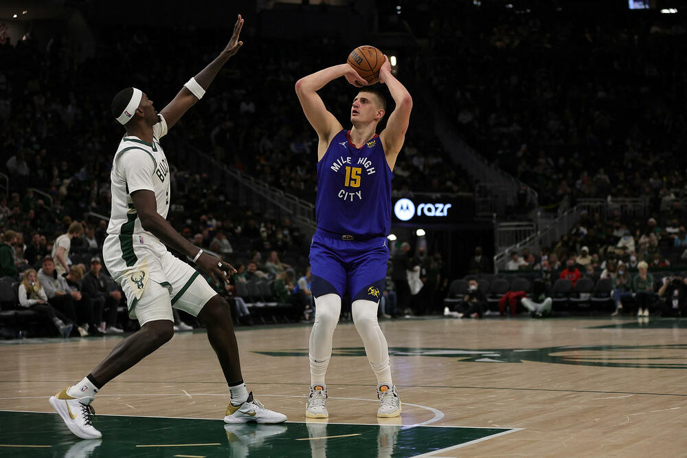 DENVERU JE JOŠ SAMO OVO FALILO: Povredio se Jokić, ne zna se hoće li igrati u narednim utakmicama!