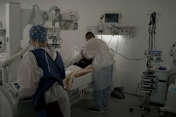 JEDNE NOĆI JE DOBILA TEMPERATURU, GLAVA JE STRAŠNO BOLELA: Devojka (21) je danima ležala u bolnici u Batajnici