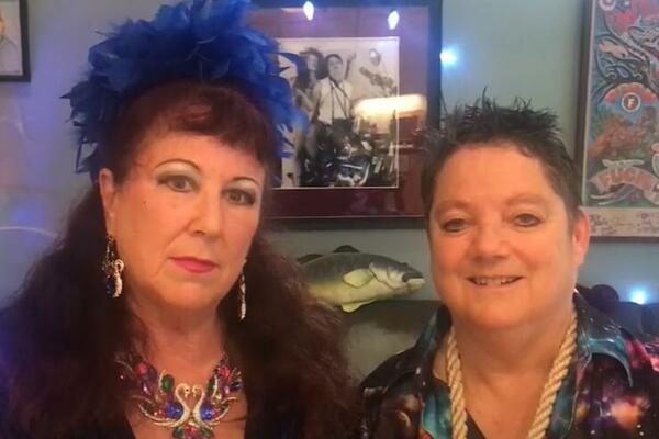 "O BOŽE, JESU LI OZBILJNE?": Tvrde da su u BRAKU sa planetom ZEMLJOM i da joj pružaju "ZADOVOLJSTVO" (VIDEO)