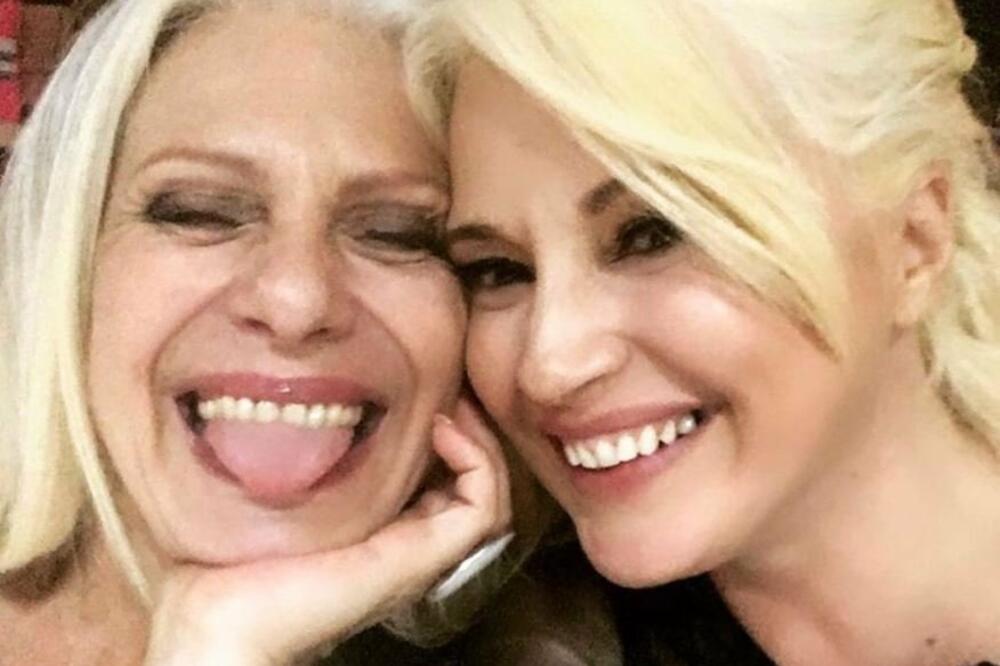 ZA NJIHOVU EMOTIVNU POVEZANOST NIKO NIJE ZNAO: "Sudbina je ODREDILA da ona prva uzme mog SINA Lazara!" (FOTO)