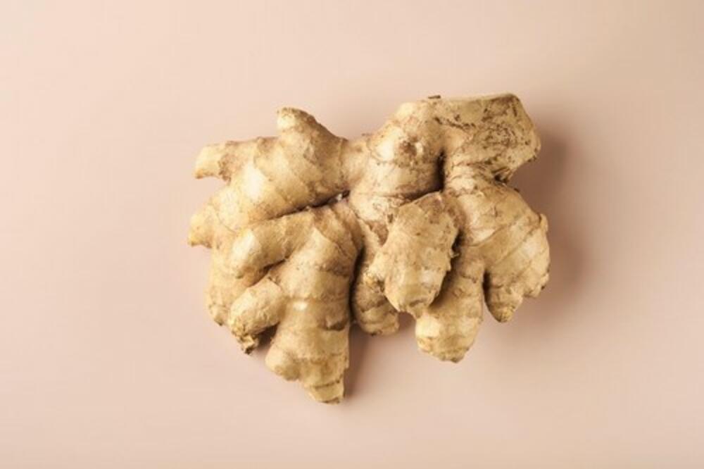 ZA OVU BILJKU SVI MISLE DA JE ĐUMBIR, A NIJE: Odlična je za SRCE i HOLESTEROL, ima i NAJMANJE KALORIJA