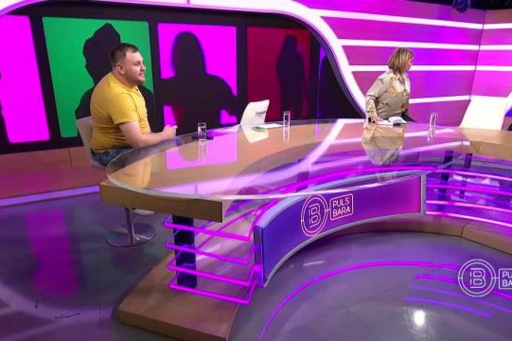 OVO SE DEŠAVA JEDNOM U MILION! VASIĆI ULETELI U PROGRAM UŽIVO GREŠKOM: Hit snimak postao viralan! (VIDEO)