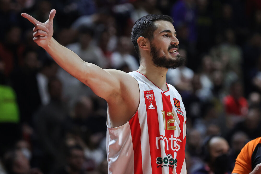 Nikola Kalinić u dresu Crvene zvezde