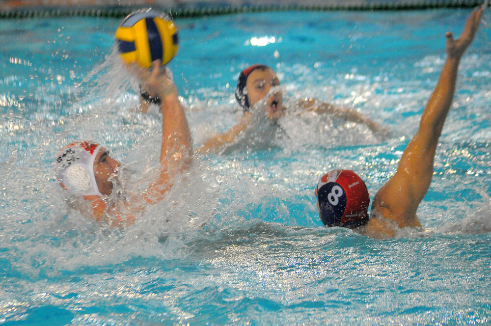 VK Radnički, VK Crvena zvezda