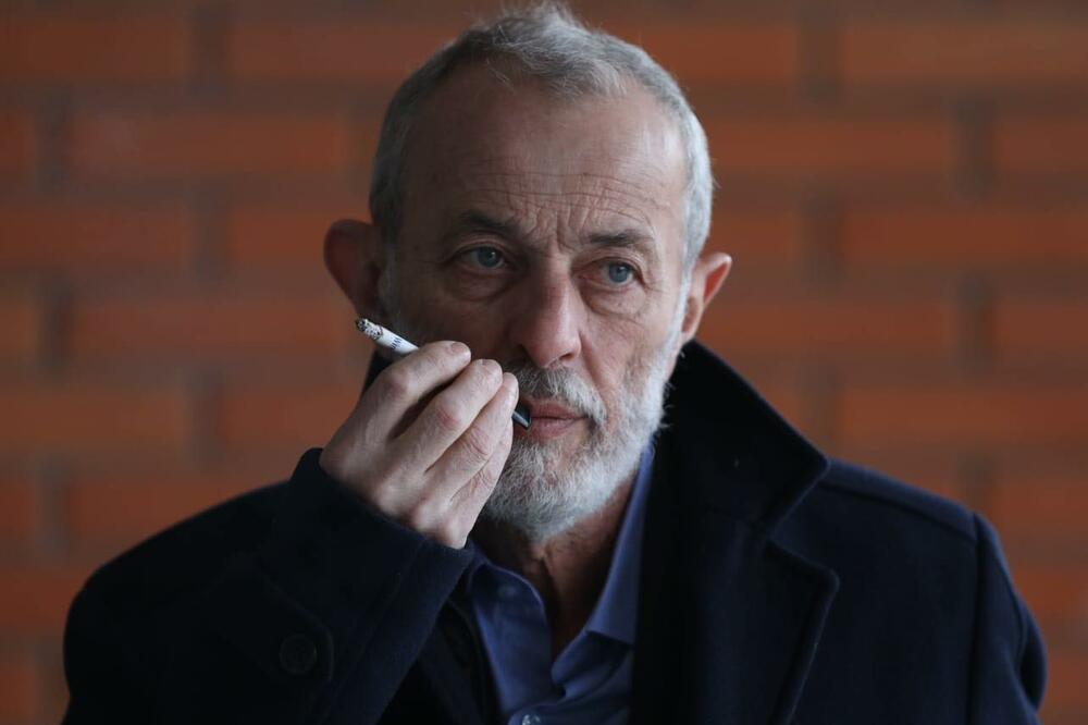 EVO OD KOJE BOLESTI JE UMRO MIKA ALEKSIĆ! Simptome mnogi zanemaruju, jedan NAJVIŠE ZABRINJAVA!