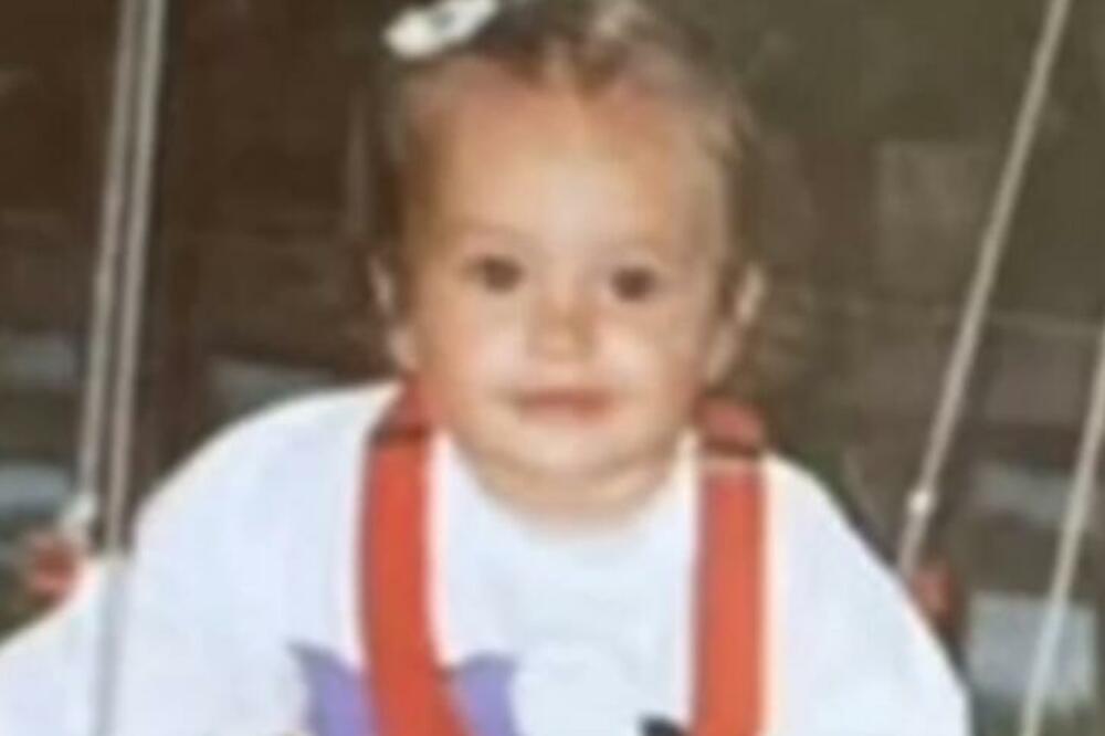 OVA SLATKA DEVOJČICA JE DANAS "KRALJICA SILIKONA" U SRBIJI! Promenila LIČNI OPIS, obožava PLASTIČARE: Znate ko je?