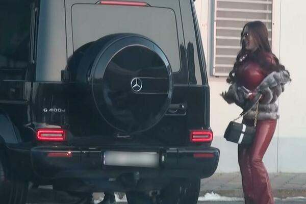 ANA KORAĆ JE KUPILA BUNDU OD 2.643.000 MILIONA: Na operacije je dala HILJADE EVRA, a evo odakle joj toliko NOVCA!