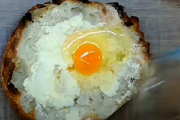 ORIGINALNI RECEPT ZA KOMPLET LEPINJU: Spremite je sami KOD KUĆE, osećajte se kao na ZLATIBORU