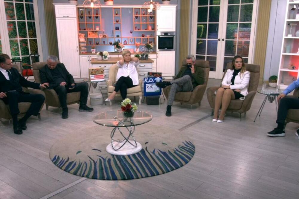 JELENA SE IZBLAMIRALA NA TELEVIZIJI UŽIVO: Tvrdila da studira MEGATREND, a onda nije znala da objasni GDE SE NALAZI