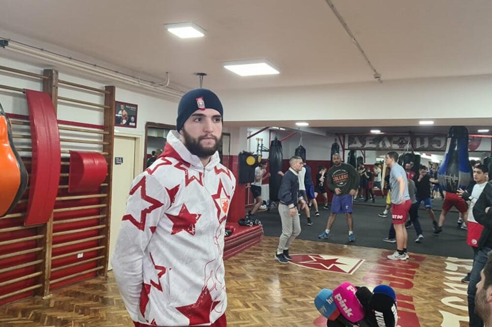 Sin Arkana i Cece idol mladih Slovenaca! SLOVENIJA NA NOGAMA ZBOG VELJKA!