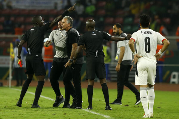 VELIKI PROBLEMI ZA IRAN PRED POČETAK MUNDIJALA: Žene protestuju na ulicama, hoće da ih izbace sa Svetskog prvenstva