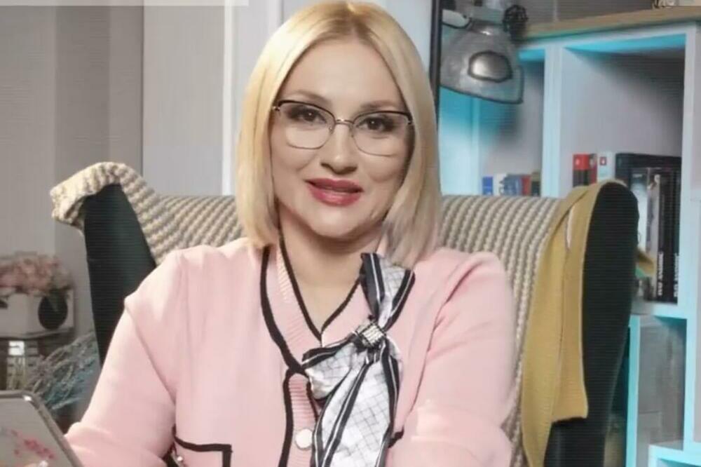 GOCA TRŽAN U NIKAD VRELIJEM IZDANJU: Fotka sa palube broda zapalila Instragram! (FOTO)