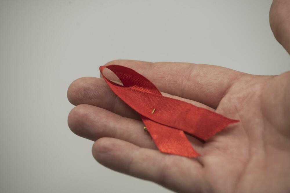 BOLOVALA JE OD 2 TEŠKE BOLESTI: Sada je postala PRVA pacijentkinja sa leukemijom izlečena od HIV-a!