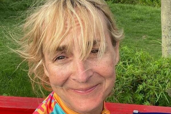 POZNATA VODITELJKA ZAPALILA INTERNET SELFIJEM: Čovek ne može OSTATI RAVNODUŠAN NA OVO! (FOTO)