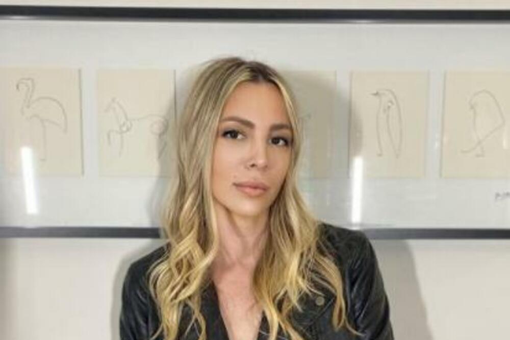 SIN NAŠE VODITELJKE I FUDBALERA IZRASTAO U OPASNOG DASU: Krenuo očevim stopama, a devojke su LUDE za njim