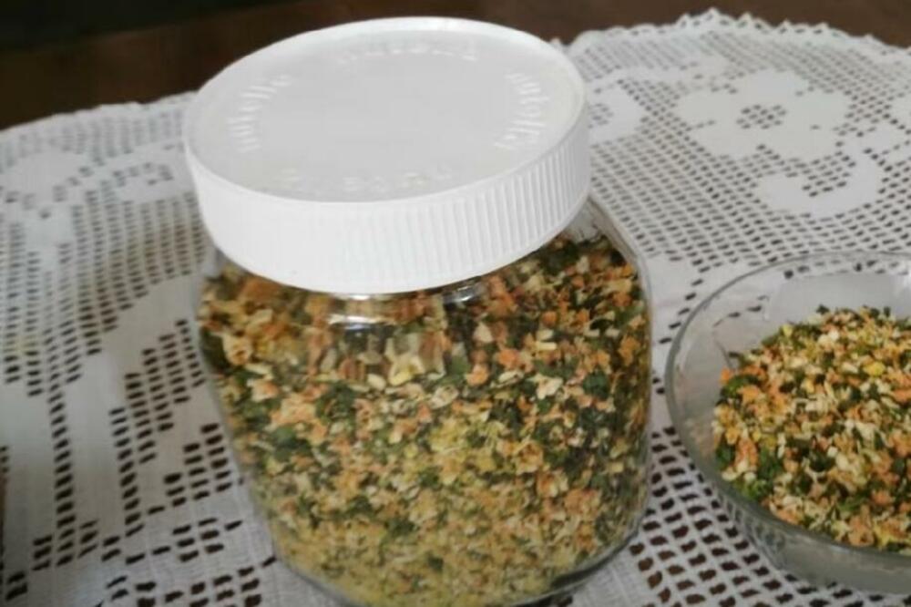 NUTRICIONISTKINJA MARIJA OTKRILA RECEPT ZA DOMAĆI ZAČIN: Mnogo je ZDRAVIJI od kupovnog, a ukus je JOŠ BOLJI