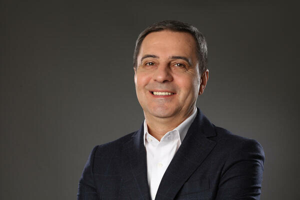 SLAVIŠA VESELINOVIĆ: Novinar bez hrabrosti obično je piskaralo