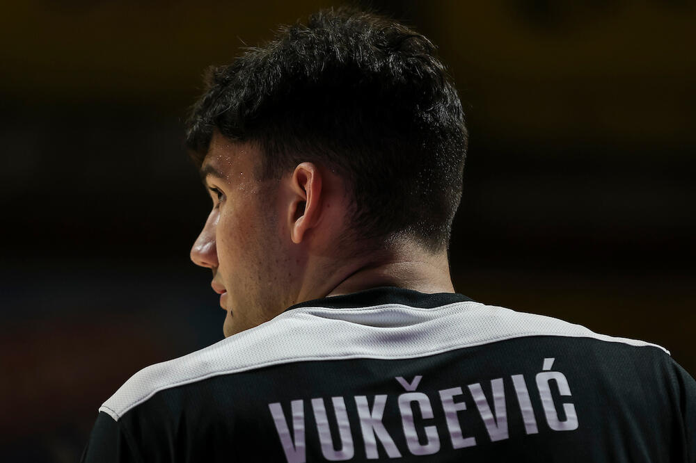 OBRADOVIĆA NAJVIŠE BOLI ŠTO TRISTAN NIJE DEBITOVAO! OBJASNIO ZAŠTO GA NIJE PUSTIO NA PARKET!