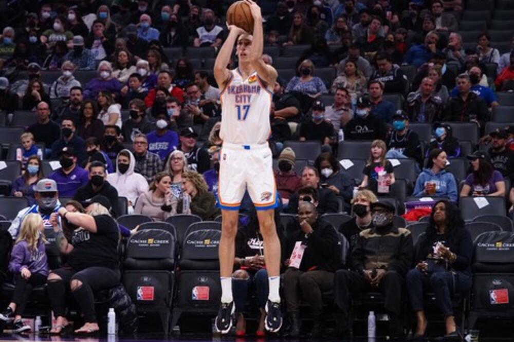 POKUŠEVSKI IMAO SVOJE VEČE: Srpski košarkaš nije znao da promaši, ali ni to nije bilo dovoljno za pobedu Oklahome!