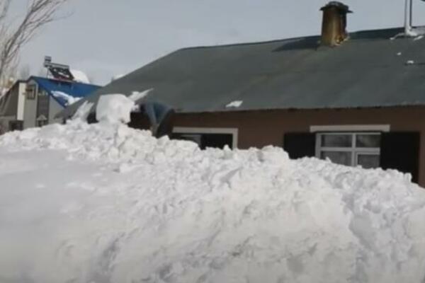 SNEŽNI NANOSI IZAZVALI HAVARIJU U TURSKOJ: 20.000 domaćinstava BEZ STRUJE već tri dana
