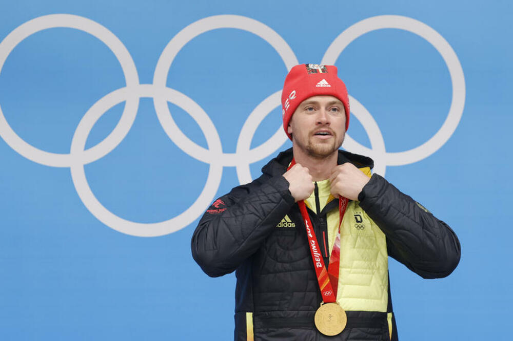 NEMAC ZA RAZLIKU OD PRE ČETIRI GODINE JE SADA STIGAO DO ZLATA: Ludvig je bio najbrži na sankama u Pekingu!