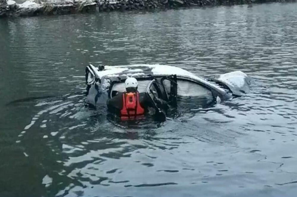 KOMŠIJE DRUGARICA KOJE SU SLETELE U JUŽNU MORAVU: "Obe preživele VRIŠTE čim se PRODBUDE"!